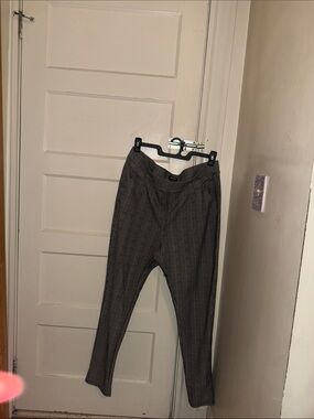 Women’s dress pants